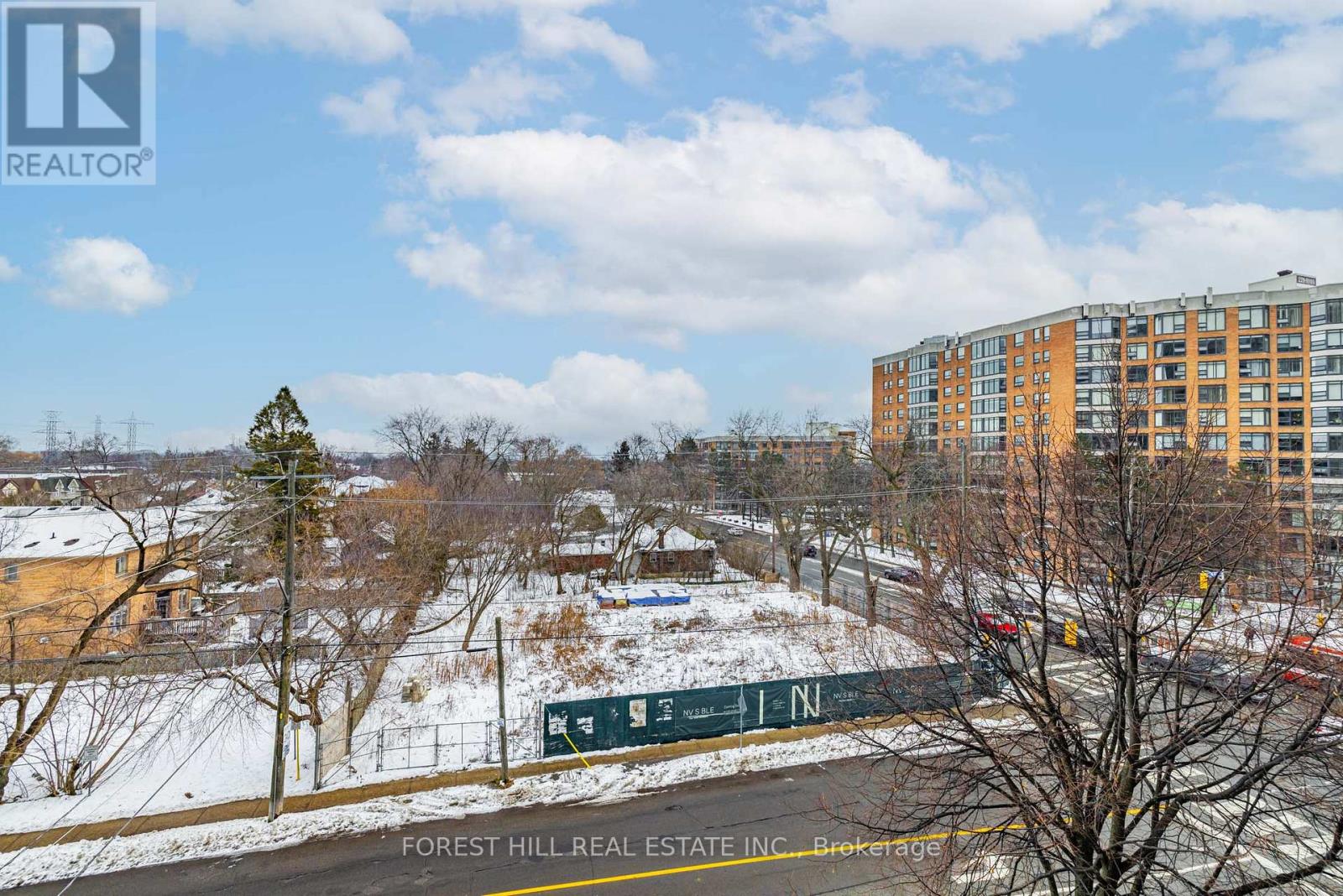 511 - 39 PEMBERTON AVENUE