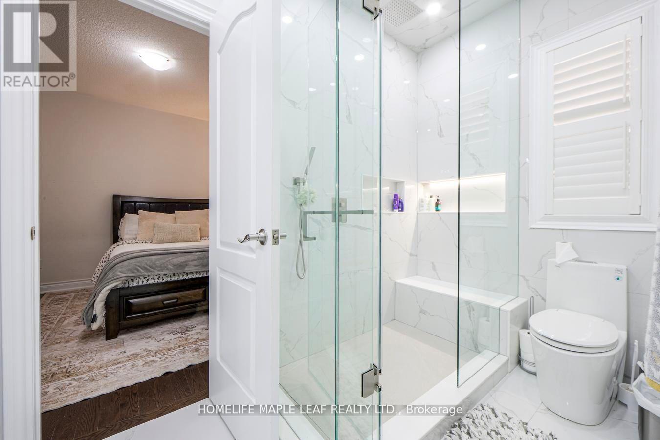 42 FOOTHILLS CRESCENT