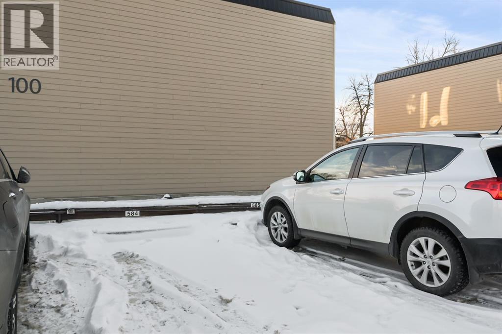 102, 315 Heritage Drive SE