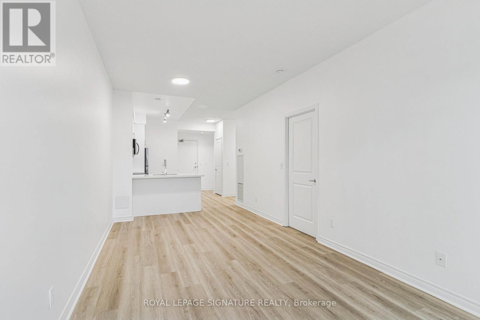 226 - 2885 BAYVIEW AVENUE