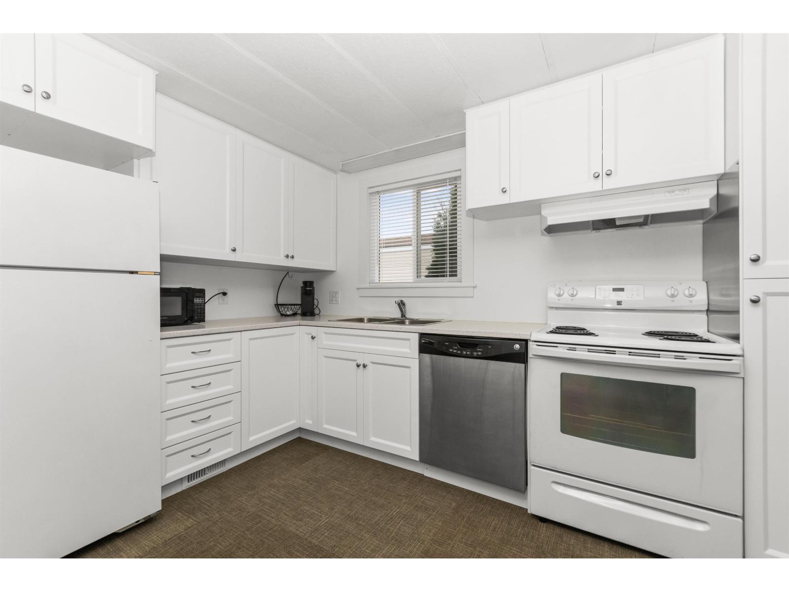 28 1884 HEATH ROAD, Agassiz