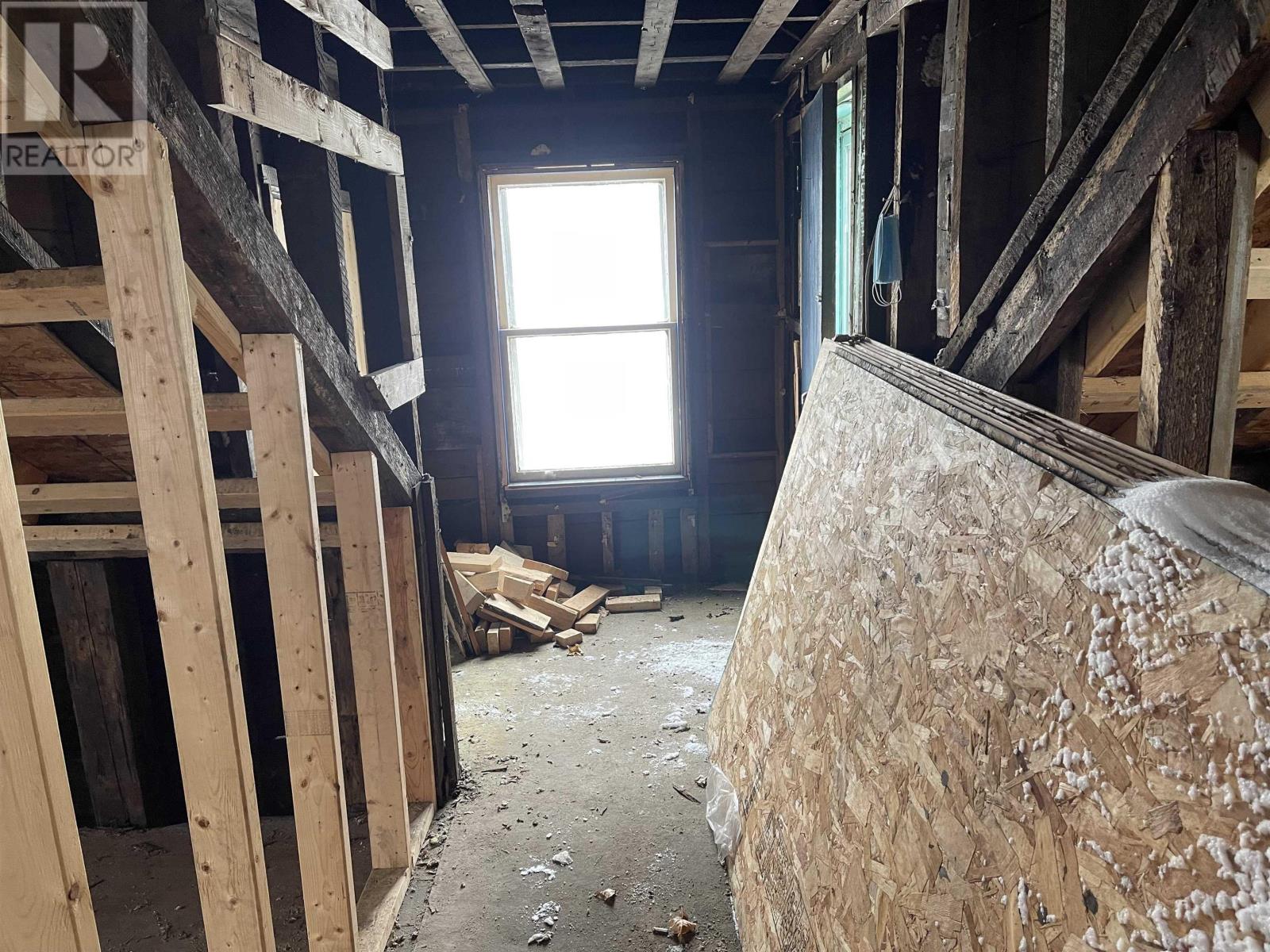 323 South Foord Street