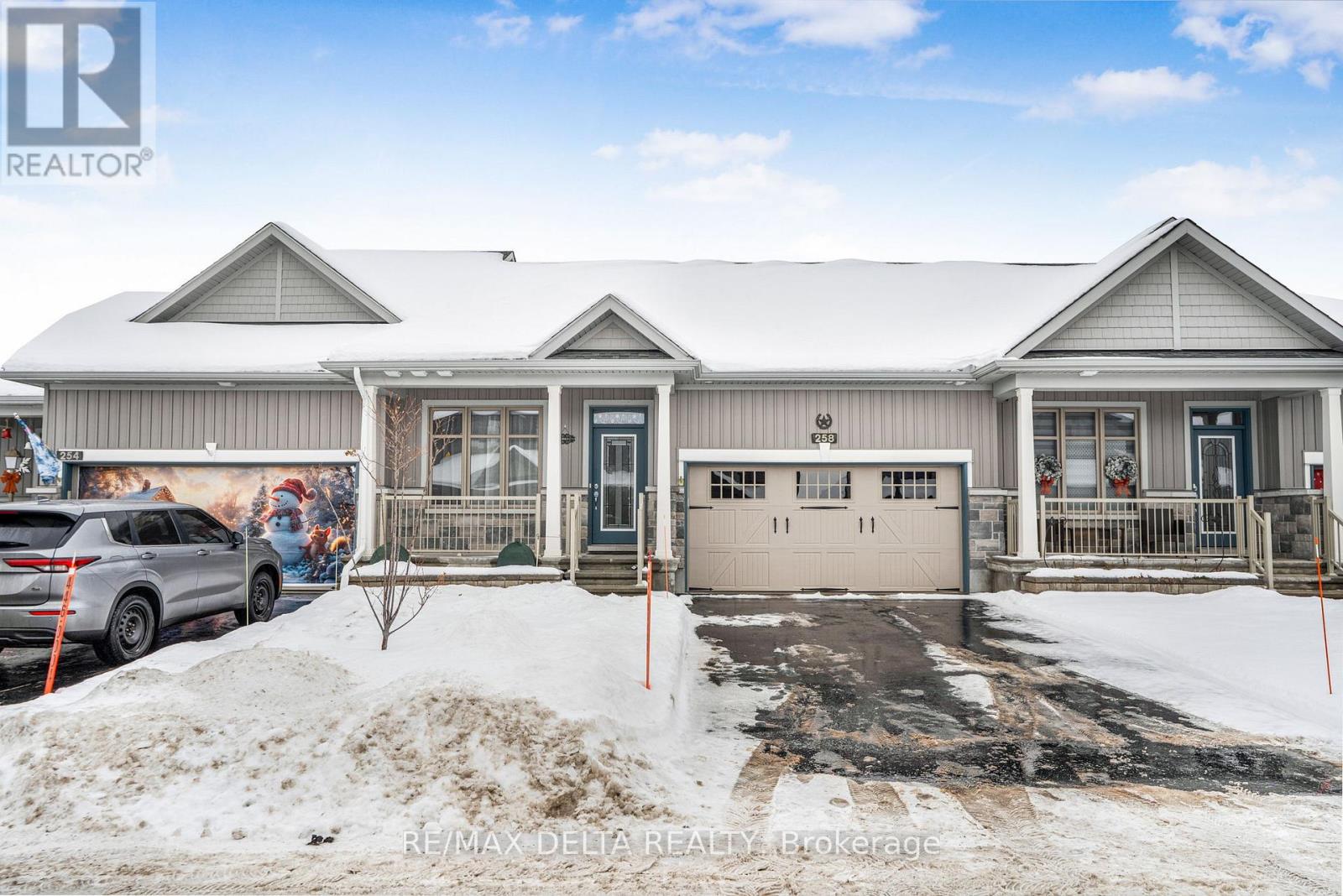 258 DE L'ÉTANG STREET