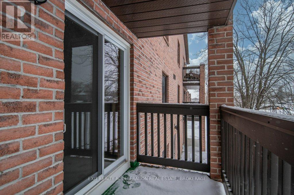 204 - 11 CENTRE STREET