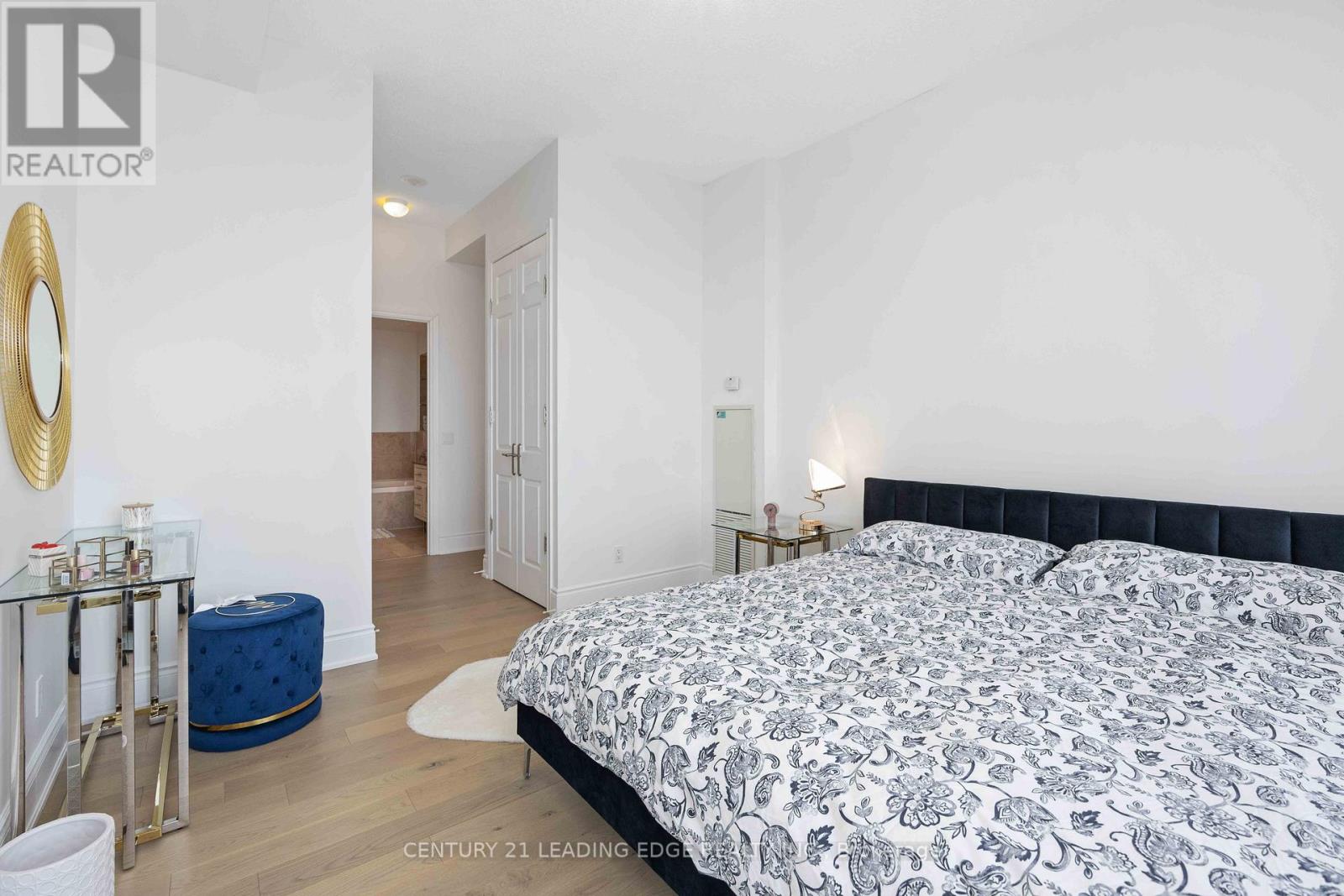 LPH02 - 763 BAY STREET