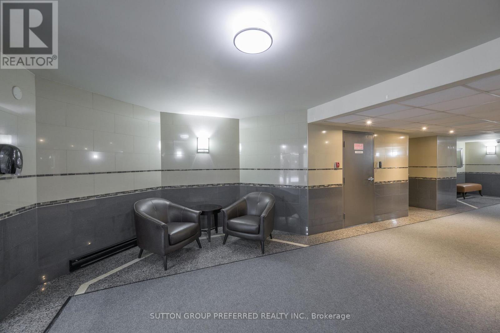 212 - 1103 JALNA BOULEVARD