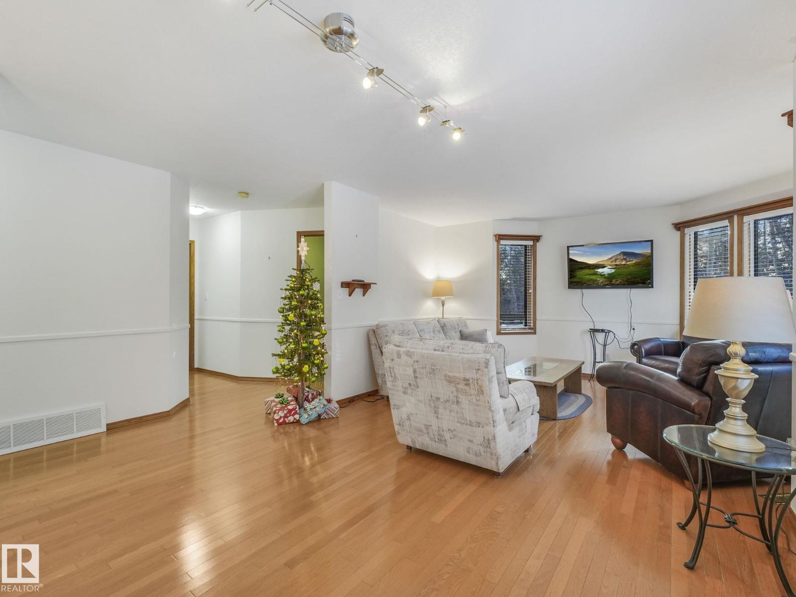 #73 23020 TWP ROAD 522