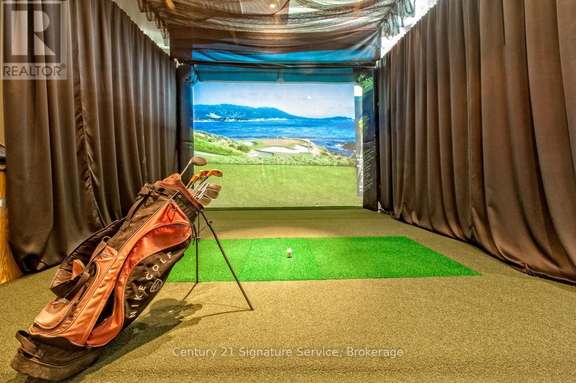 2001 - 385 PRINCE OF WALES DRIVE