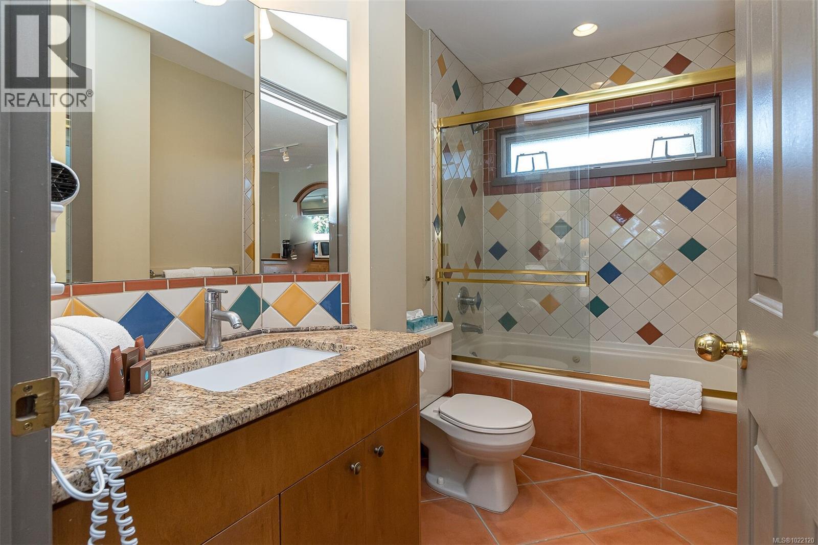 732 1600 Stroulger Rd