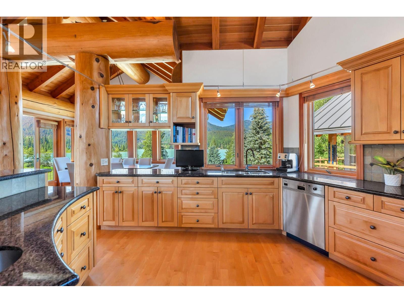 8059 NICKLAUS NORTH BOULEVARD