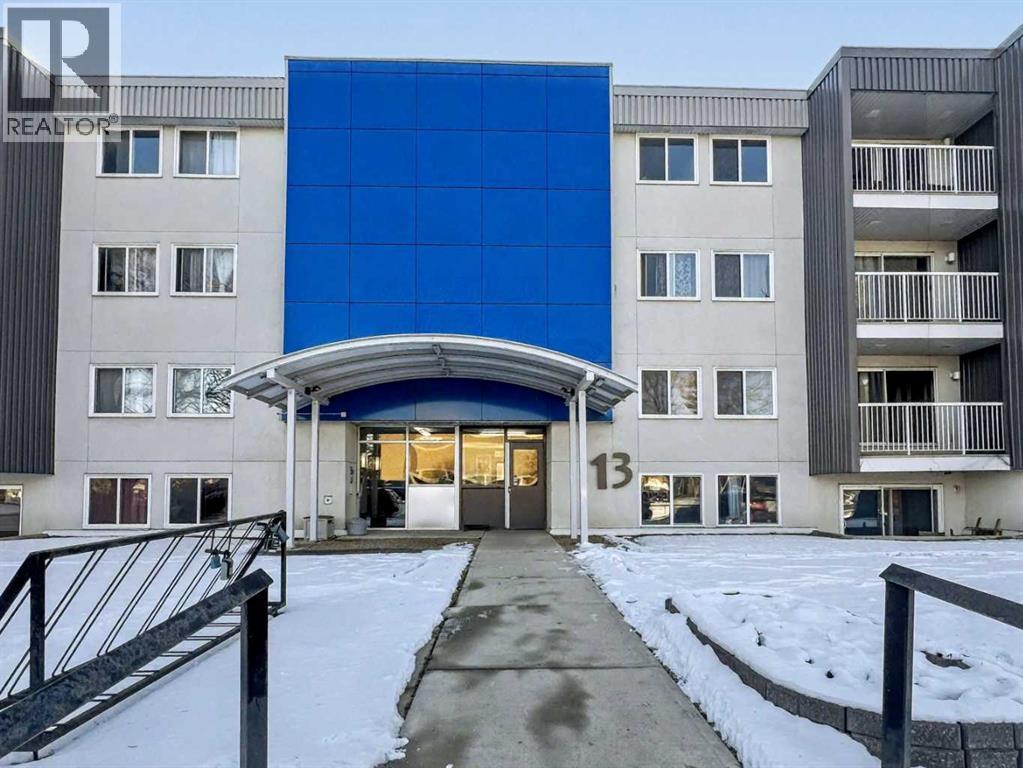 5, 13 Clearwater Crescent