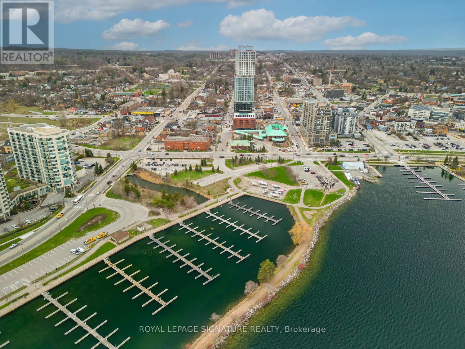 2201 - 39 MARY STREET