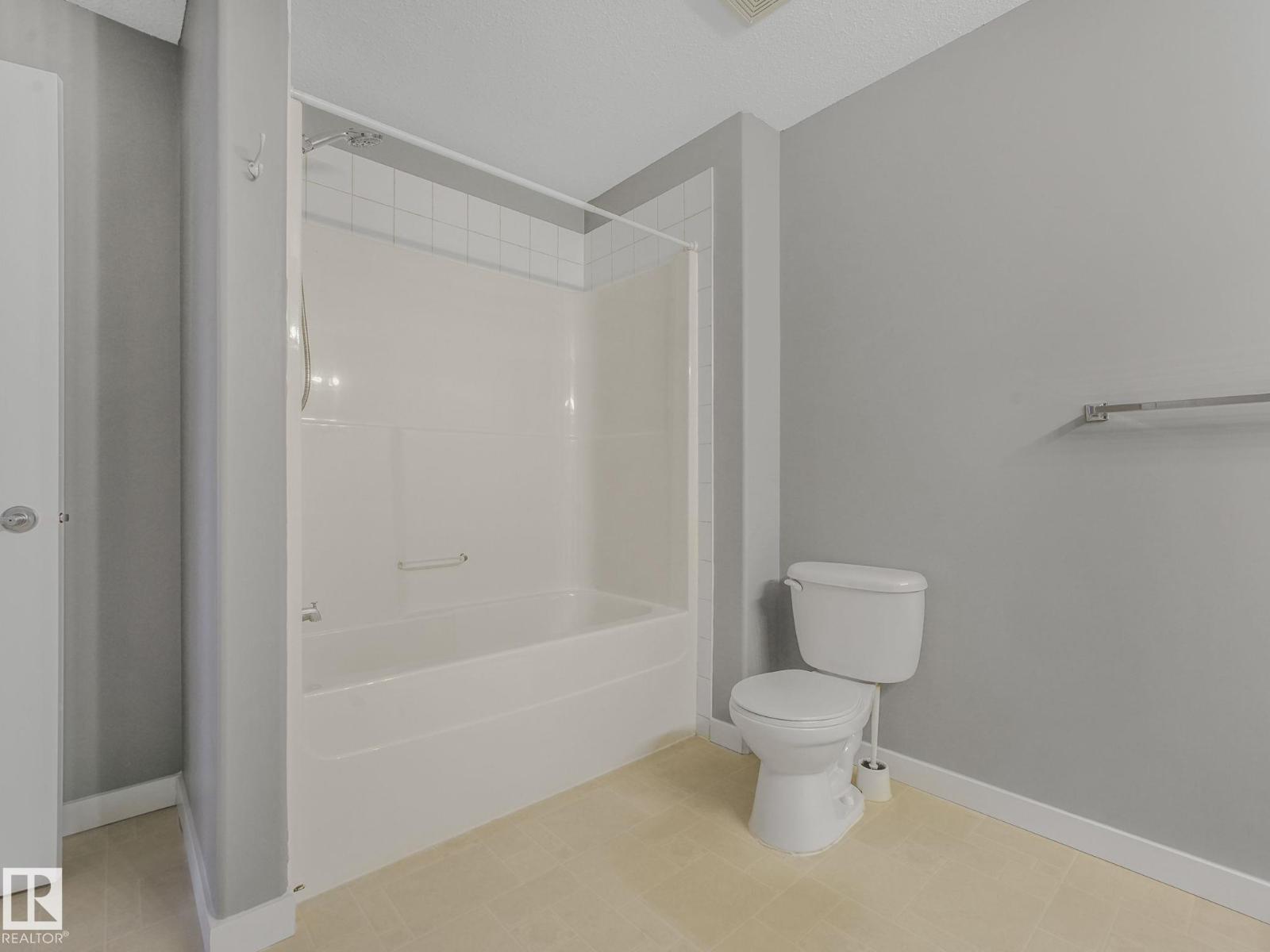 #407 592 HOOKE RD NW