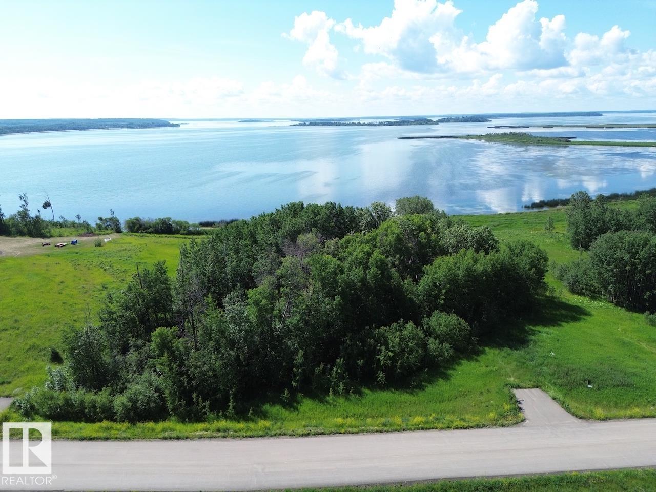 5 Islandview Road LAC LA BICHE LAKE