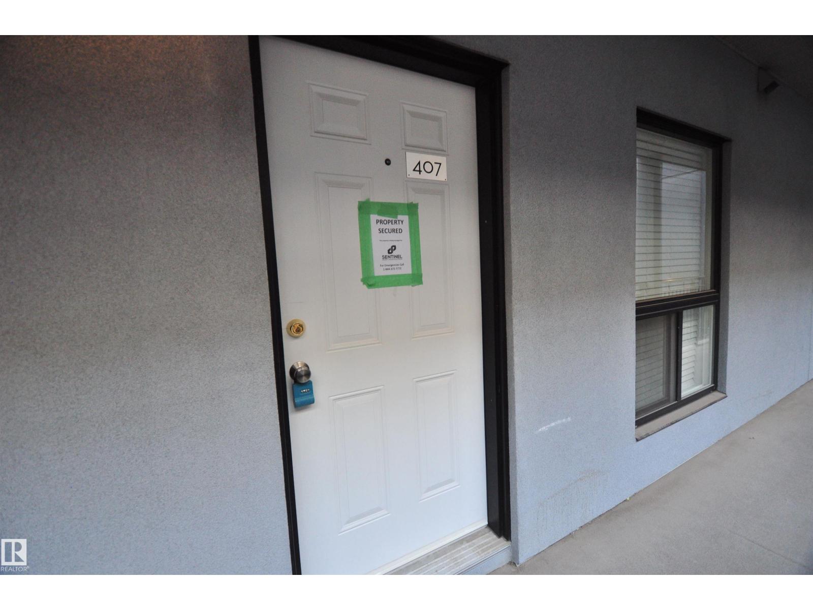 #407 10518 113 ST NW