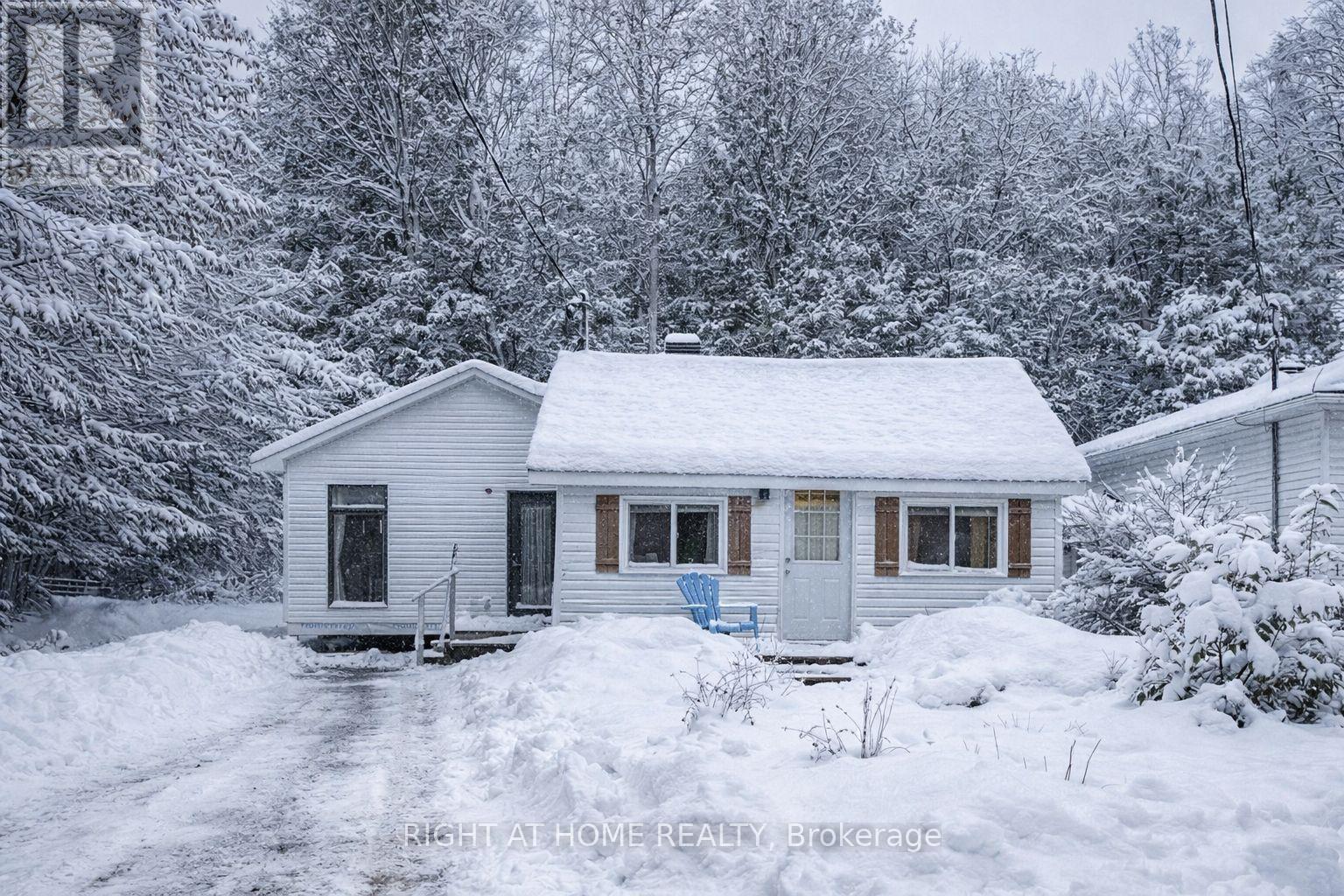 15 WILLIS JAMES LANE