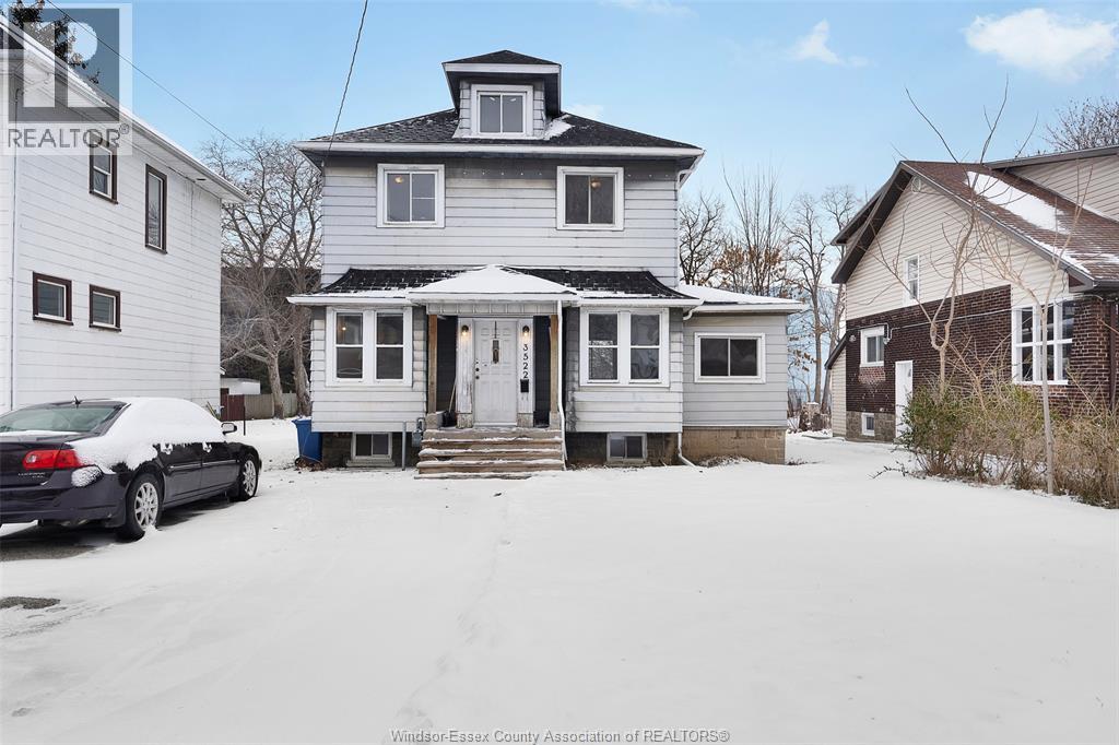 3522 SANDWICH STREET