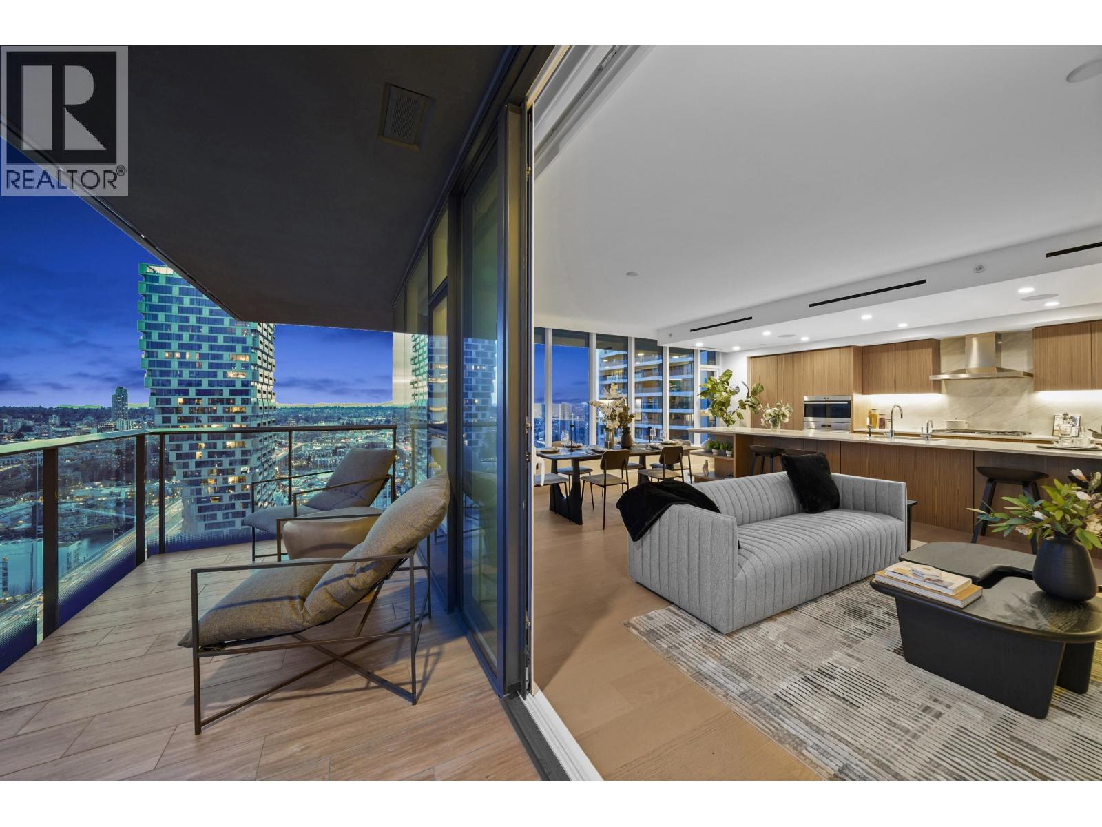 3503 1335 HOWE STREET