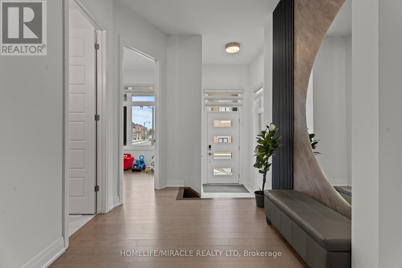 3118 TRAVERTINE DRIVE