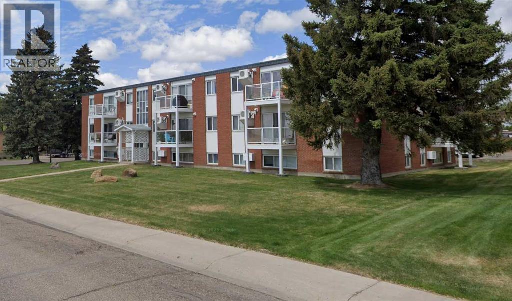 9, 512 McCutcheon Drive NW