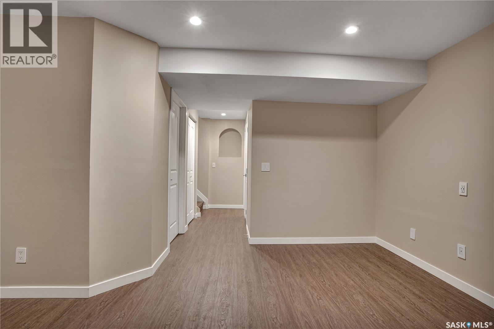 607 1303 Paton CRESCENT