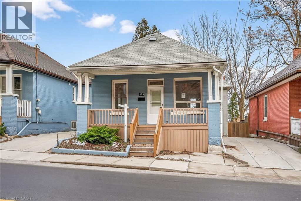 495 CHARLTON Avenue E