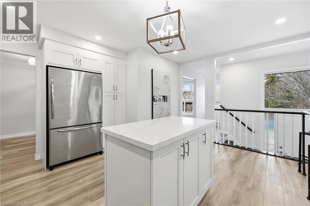 2344 GLASTONBURY Road