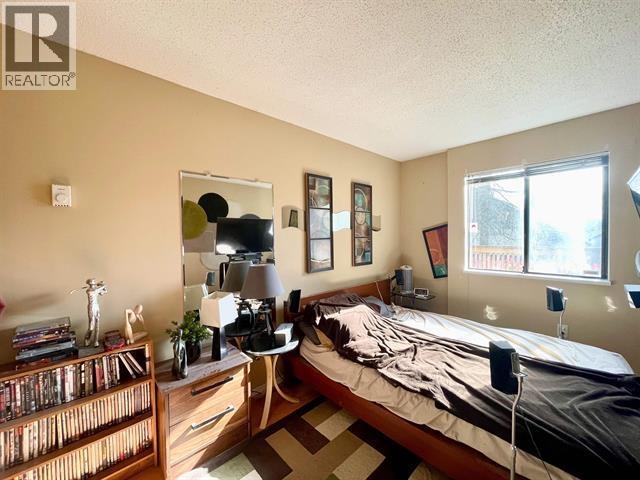 117 1202 LONDON STREET