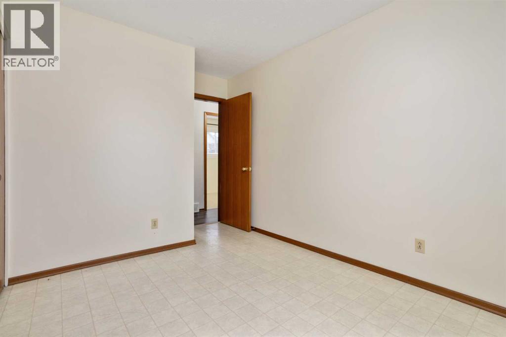 36 Grandview Crescent