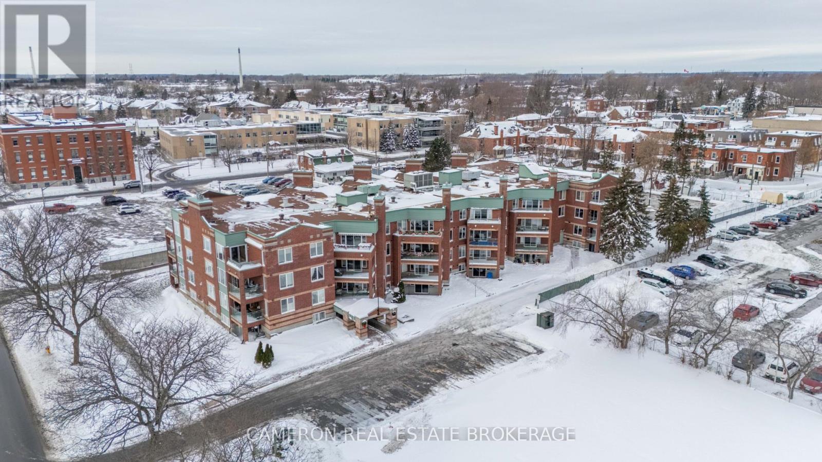 201 - 121 WATER STREET W