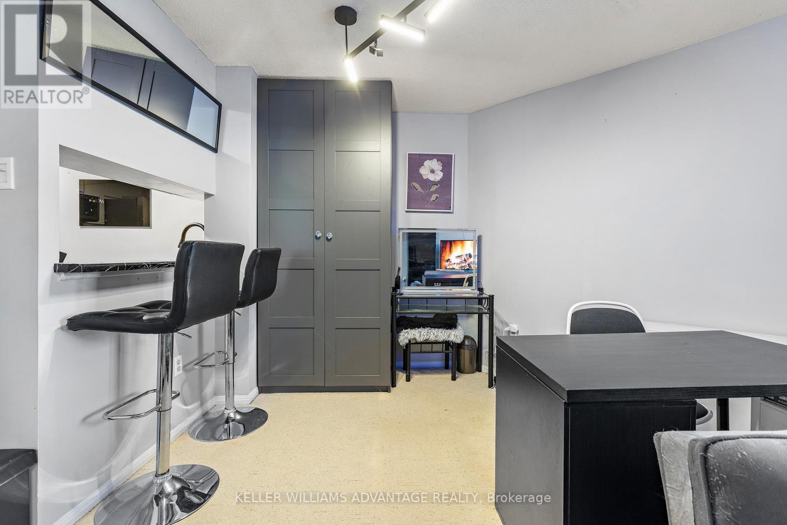 1707 - 705 KING STREET W