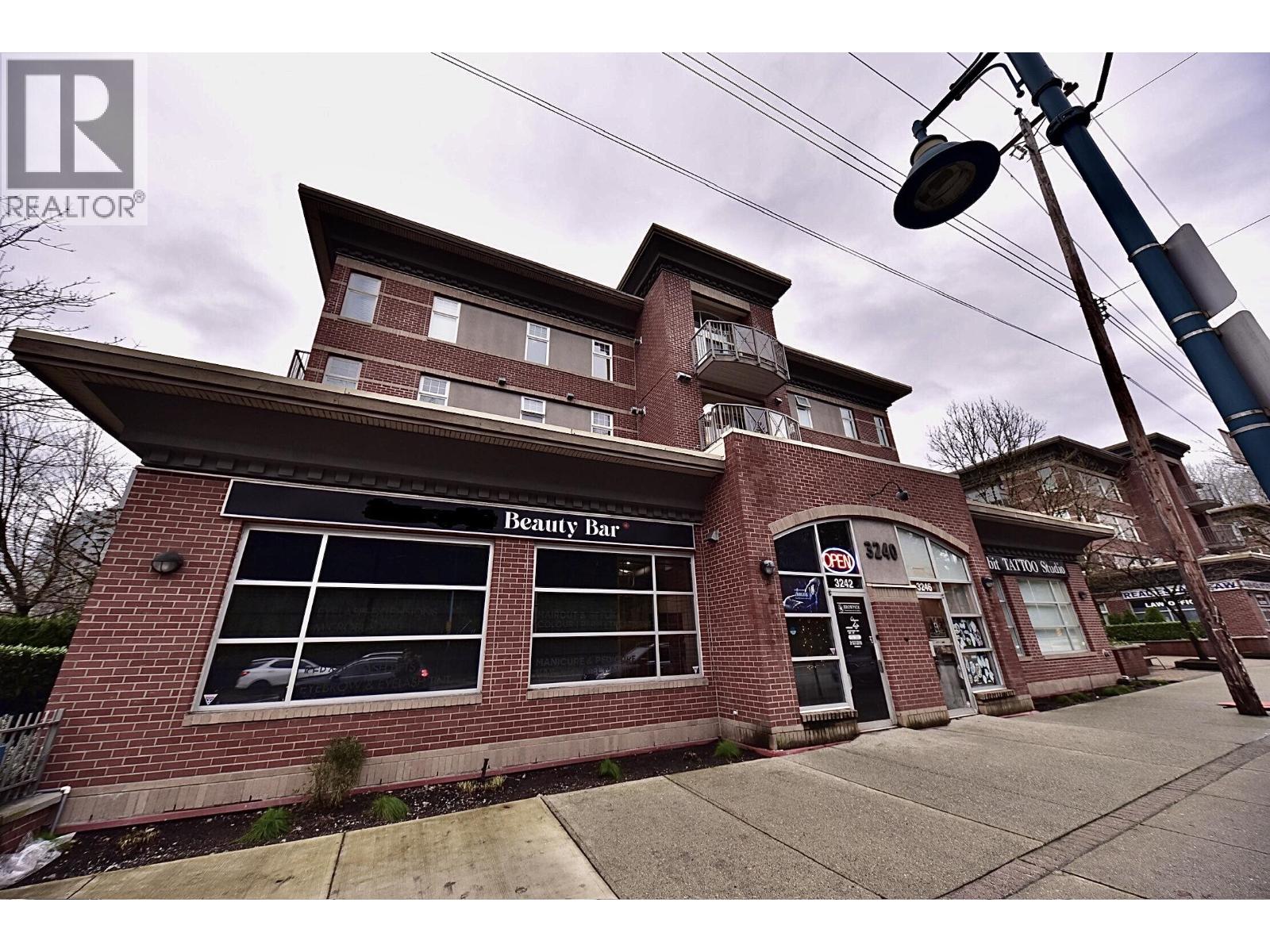 3242 ST JOHNS STREET