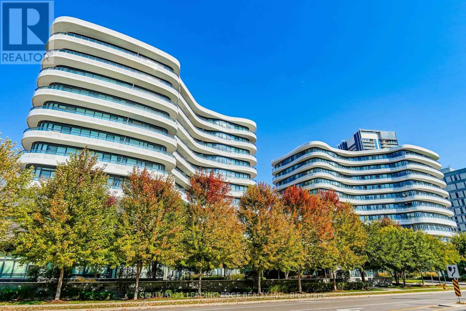 525 - 99 THE DONWAY WEST