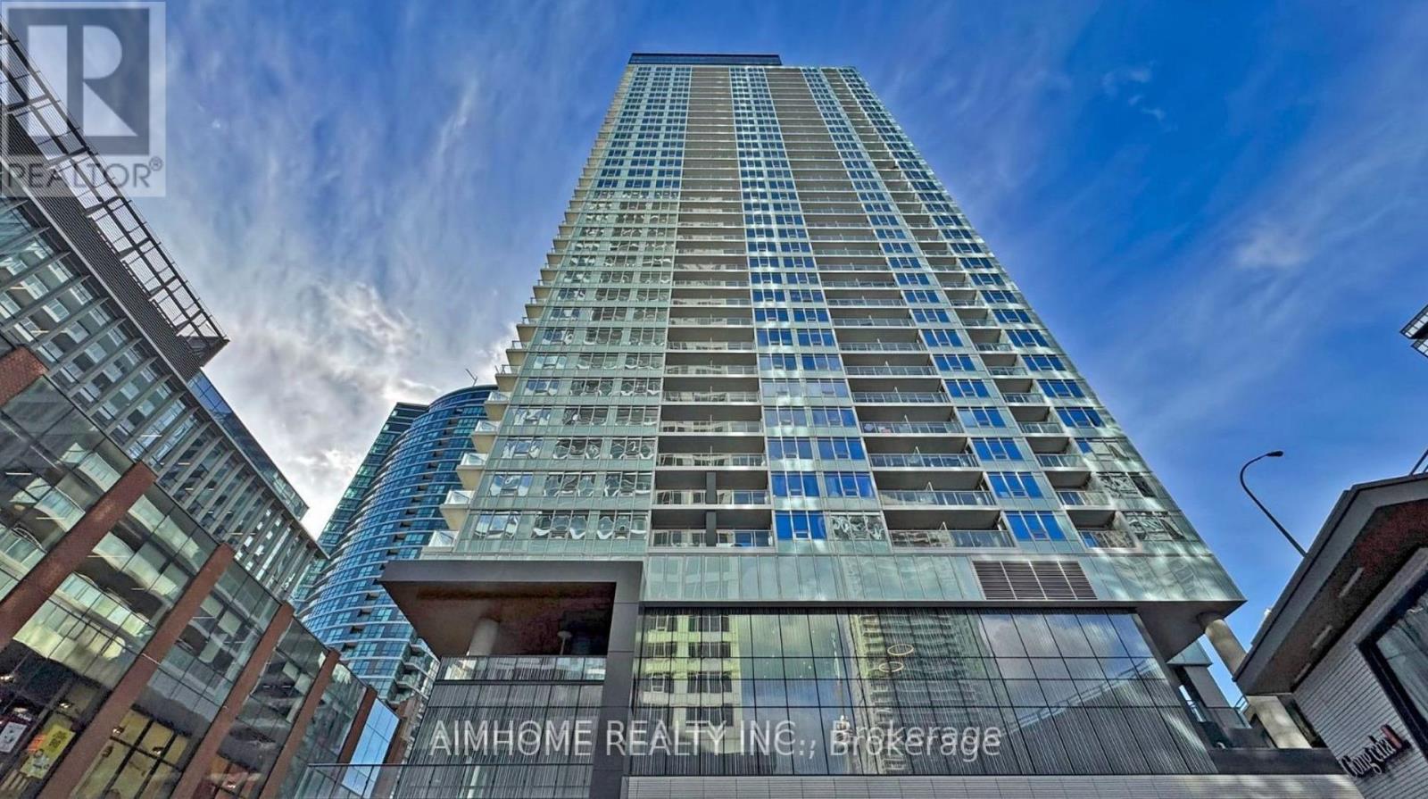 1102 - 19 BATHURST STREET