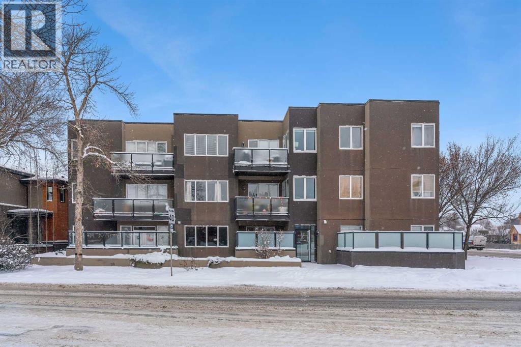 105, 320 12 Avenue NE