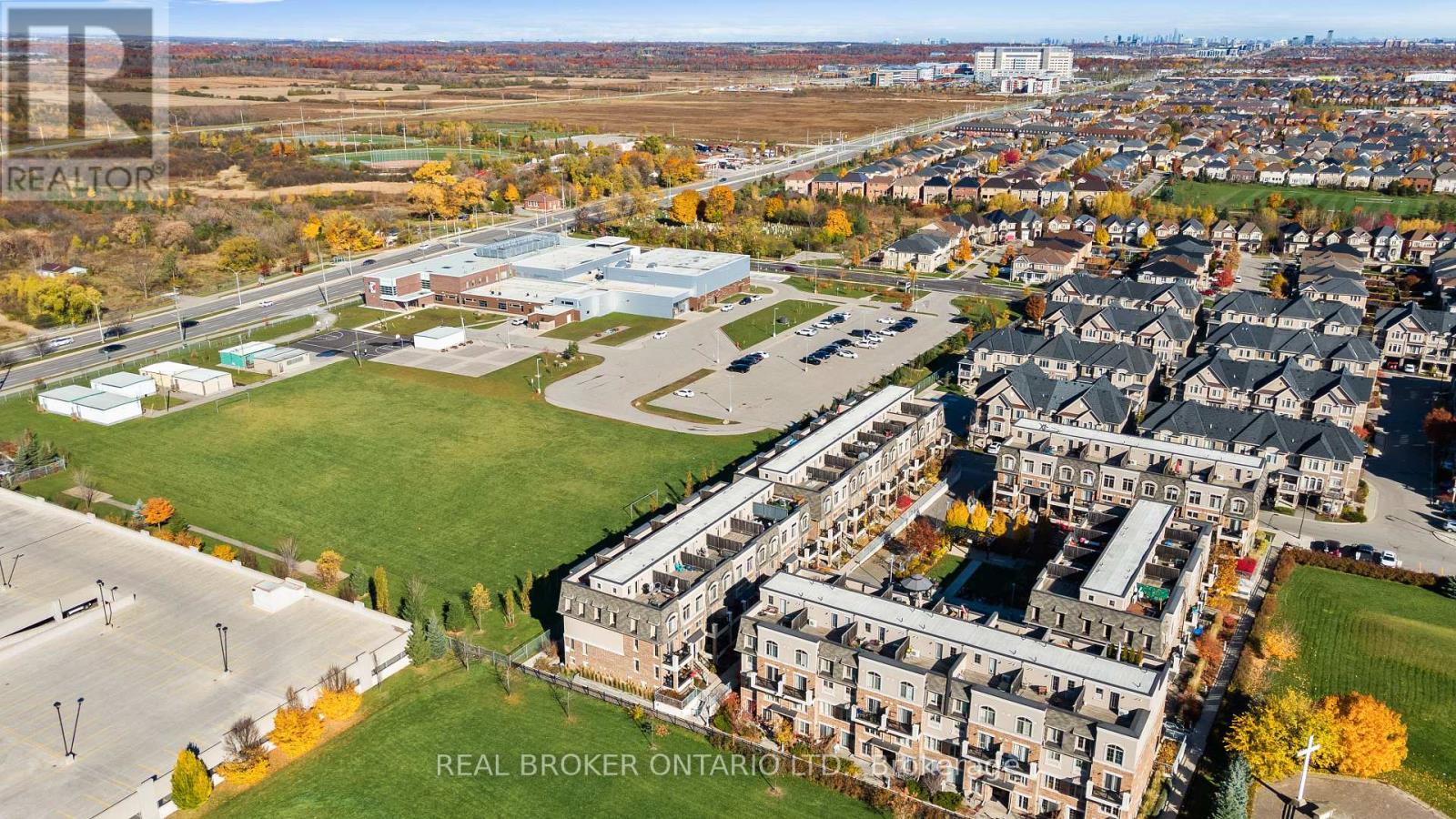 42 - 2441 GREENWICH DRIVE N