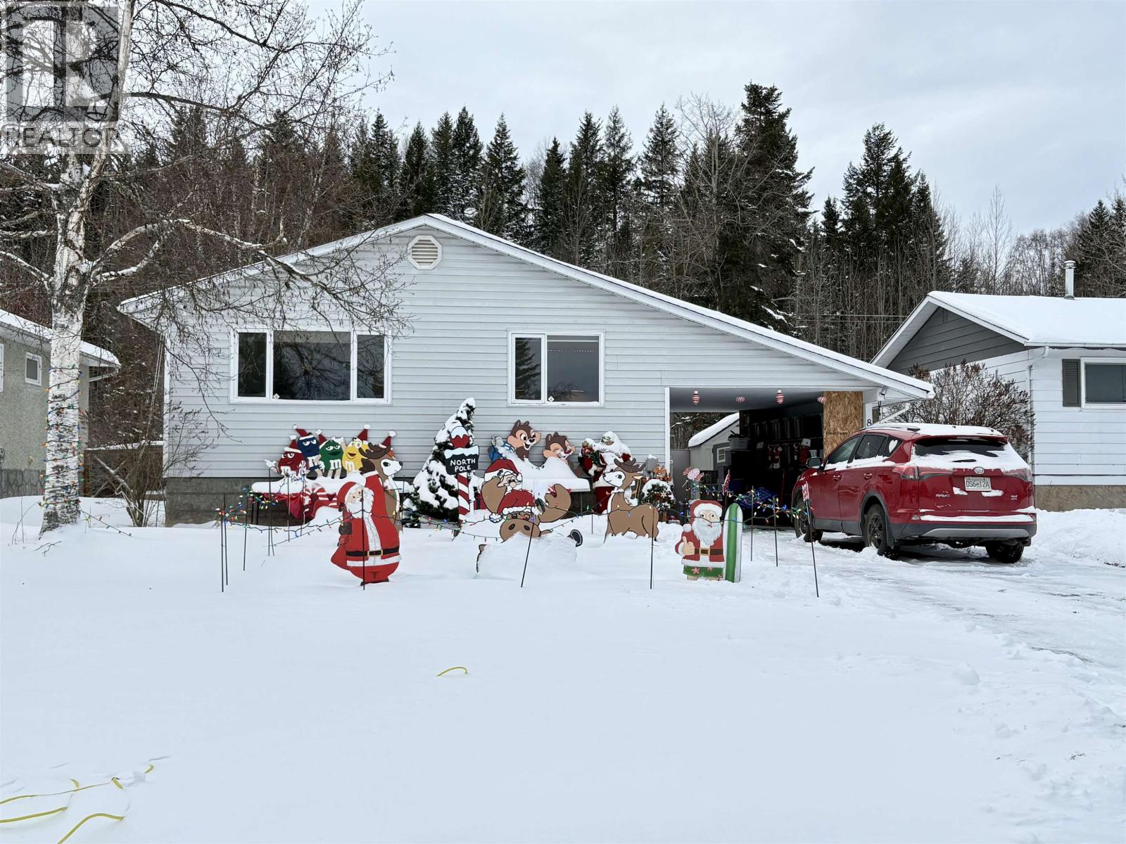 8069 ROCHESTER CRESCENT