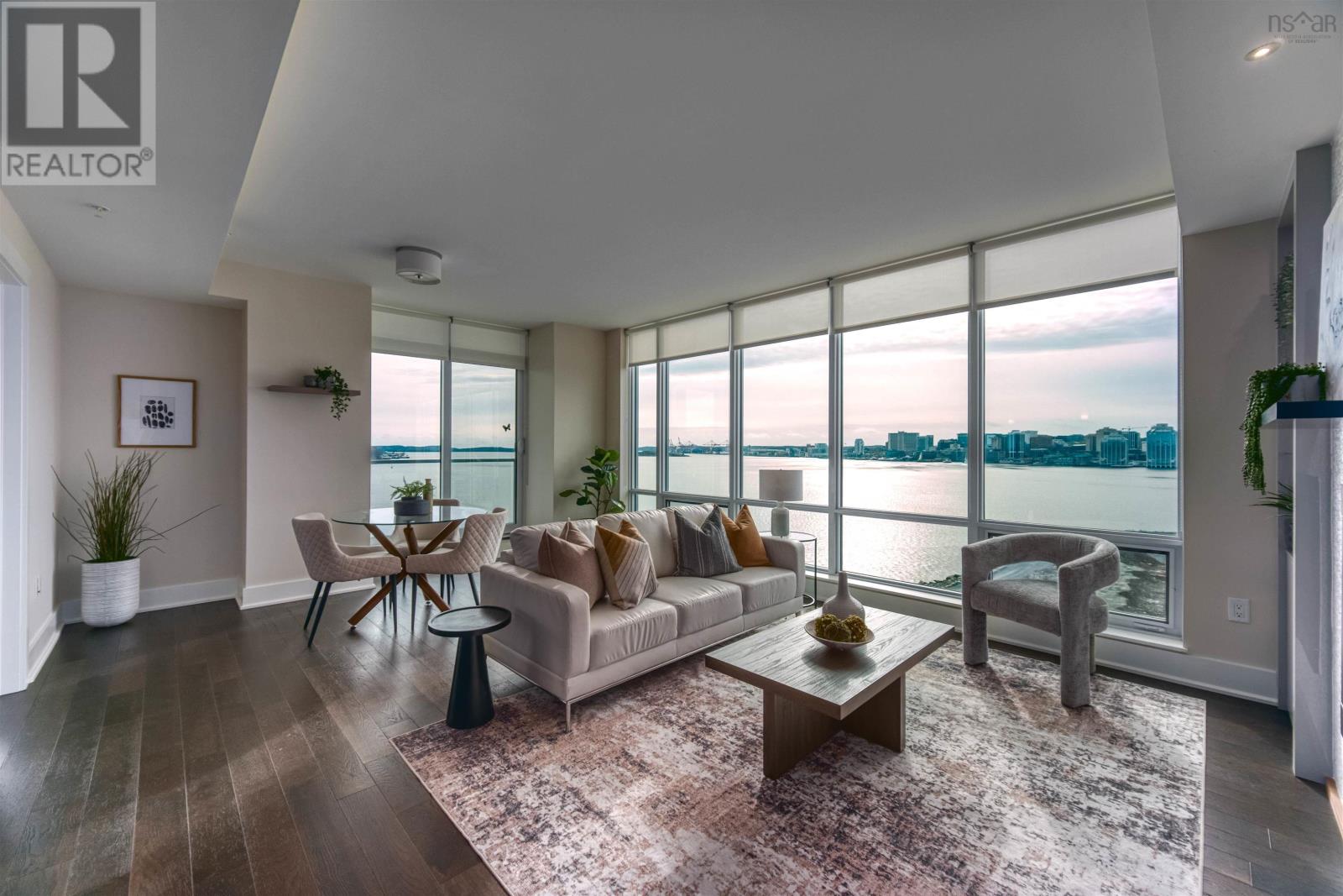 1003 67 Kings Wharf Place