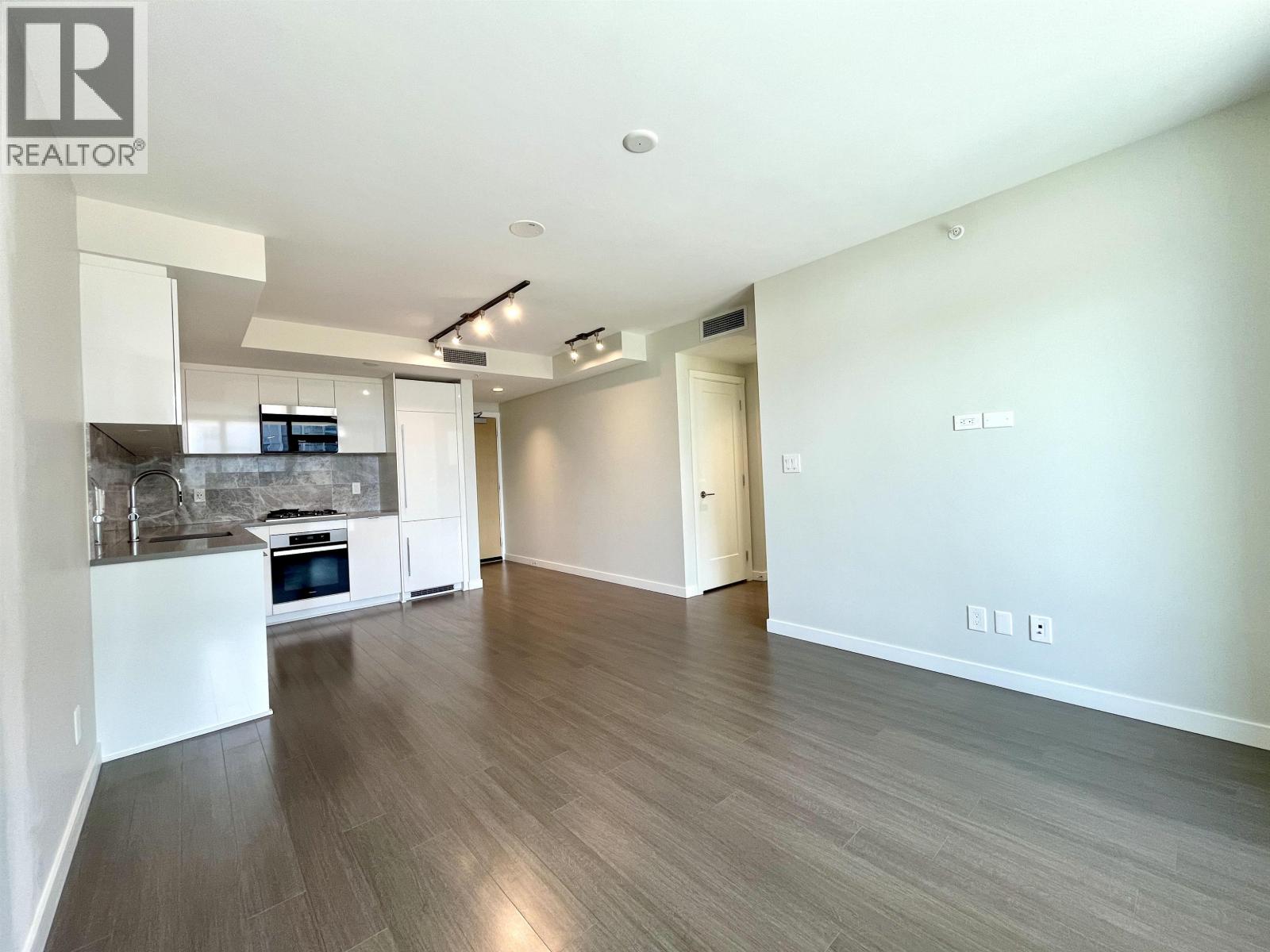 606 3699 SEXSMITH DRIVE