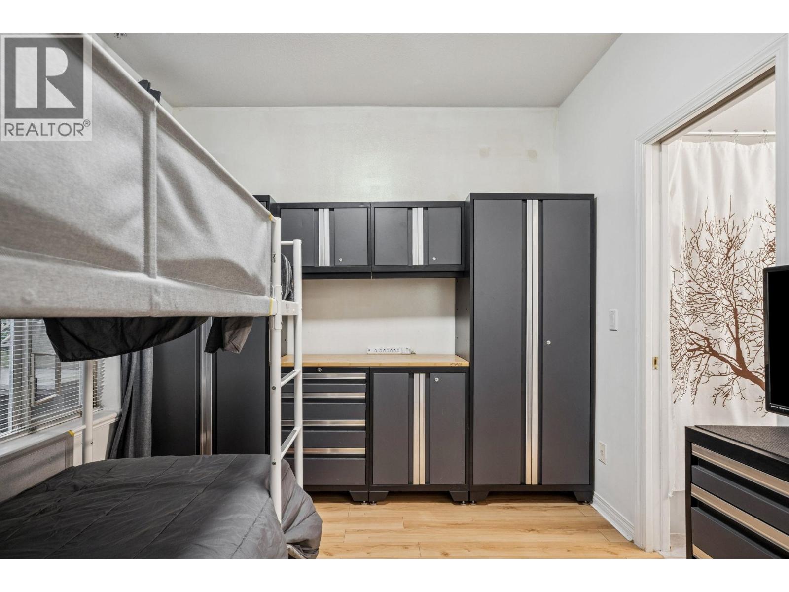 208 3176 PLATEAU BOULEVARD BOULEVARD