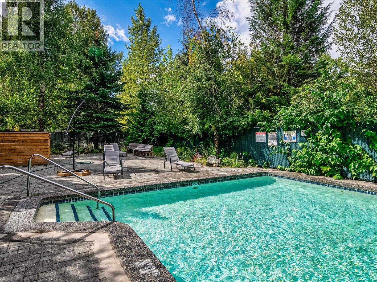 320 2021 KAREN CRESCENT