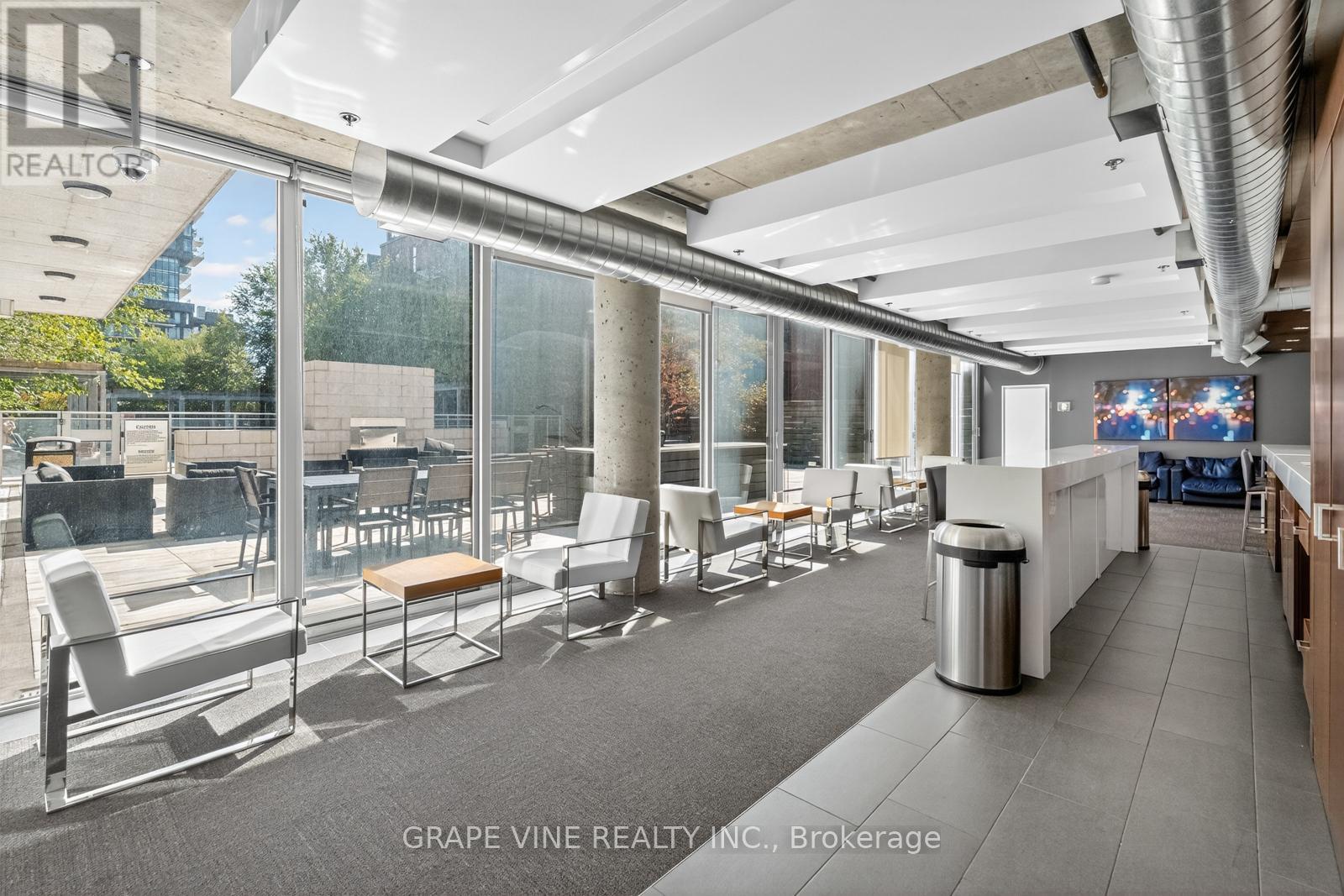 750 - 340 MCLEOD STREET