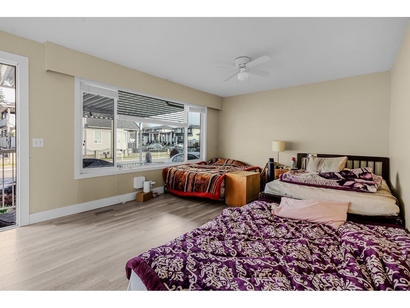 2489 PARKVIEW STREET