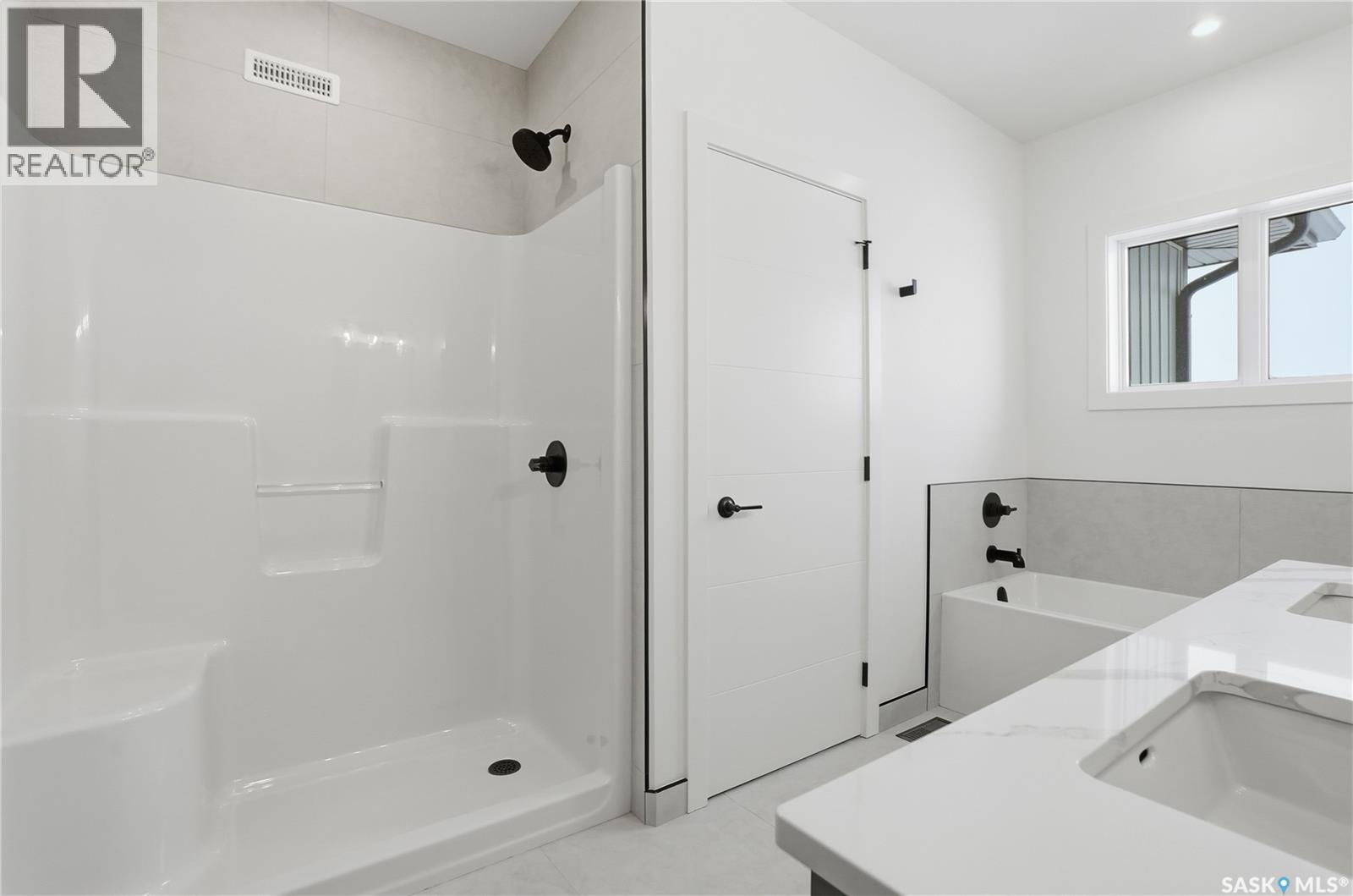 811 Ballesteros CRESCENT