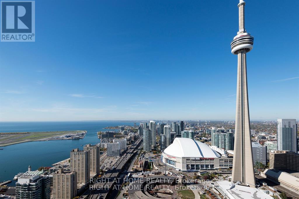 4906 - 12 YORK STREET