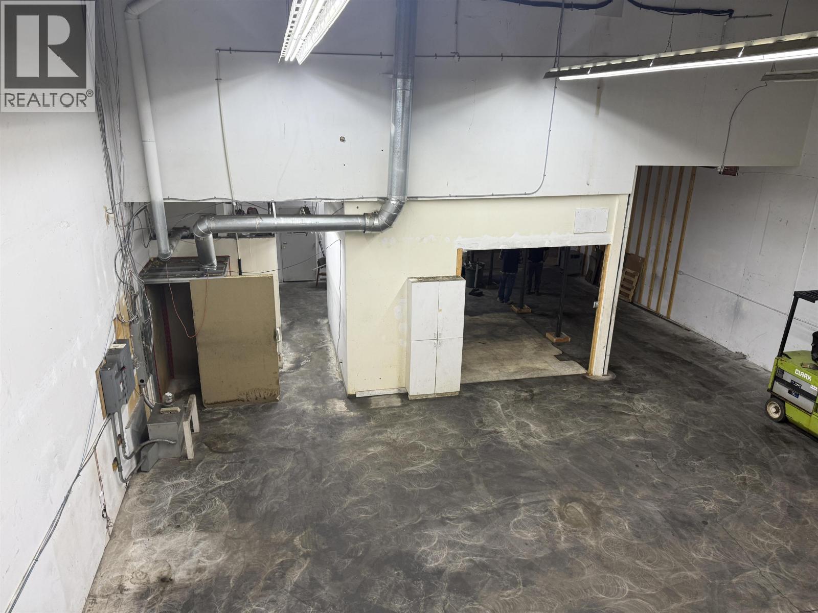 21 3871 NORTH FRASER WAY