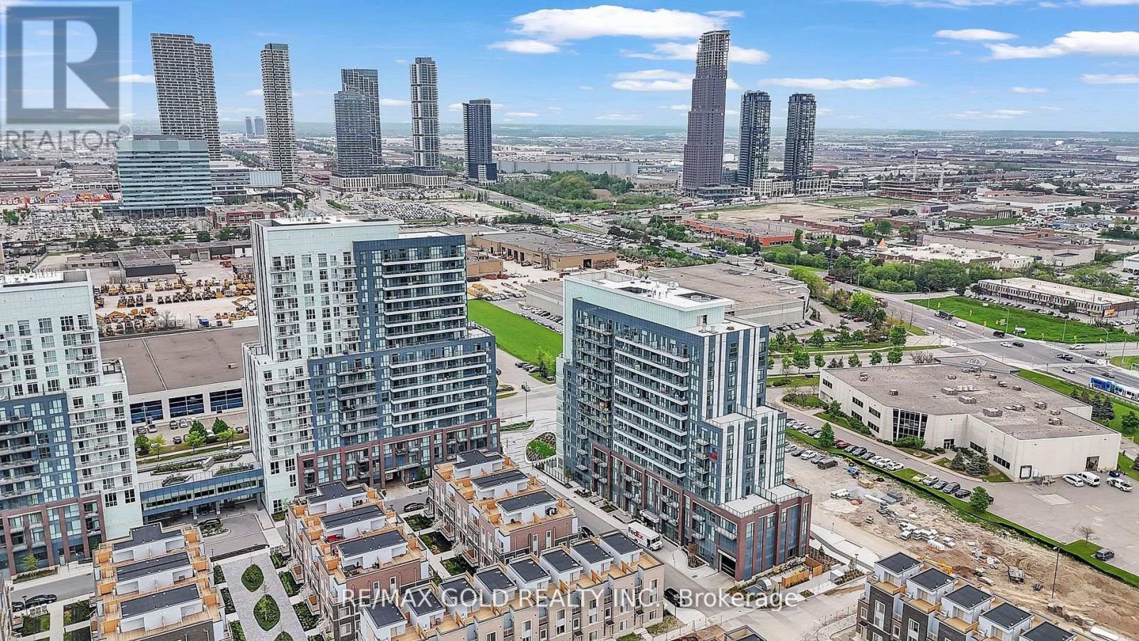 1116 - 60 HONEYCRISP CRESCENT