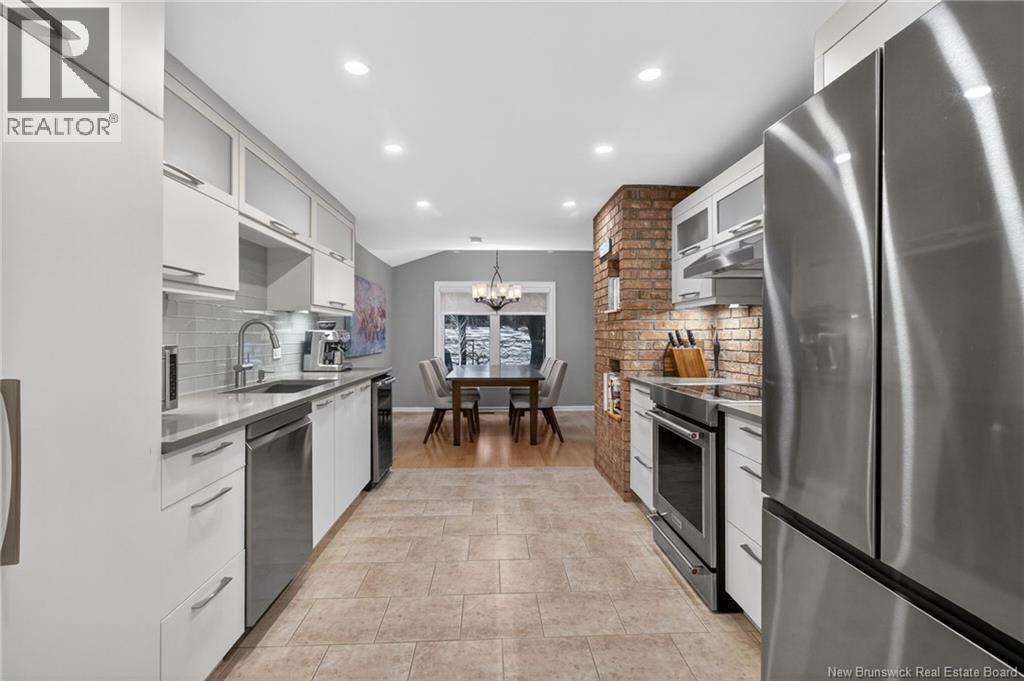 42 Fairway Boulevard