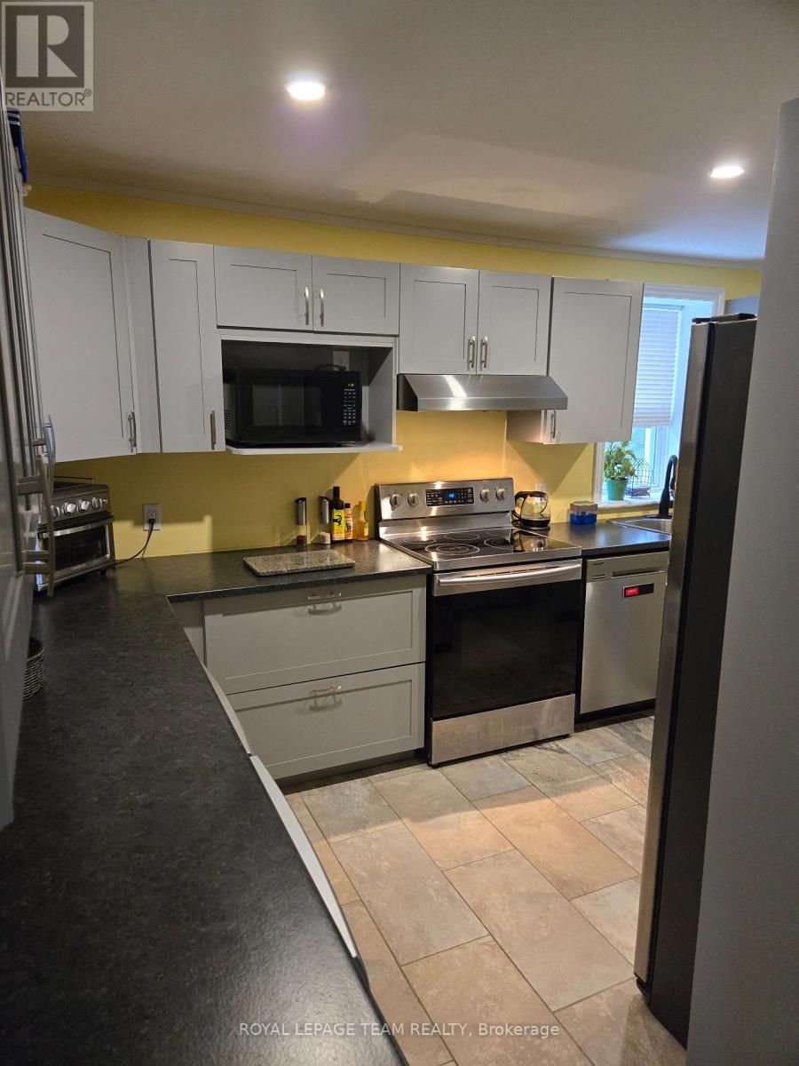 189 NAPOLEON STREET S