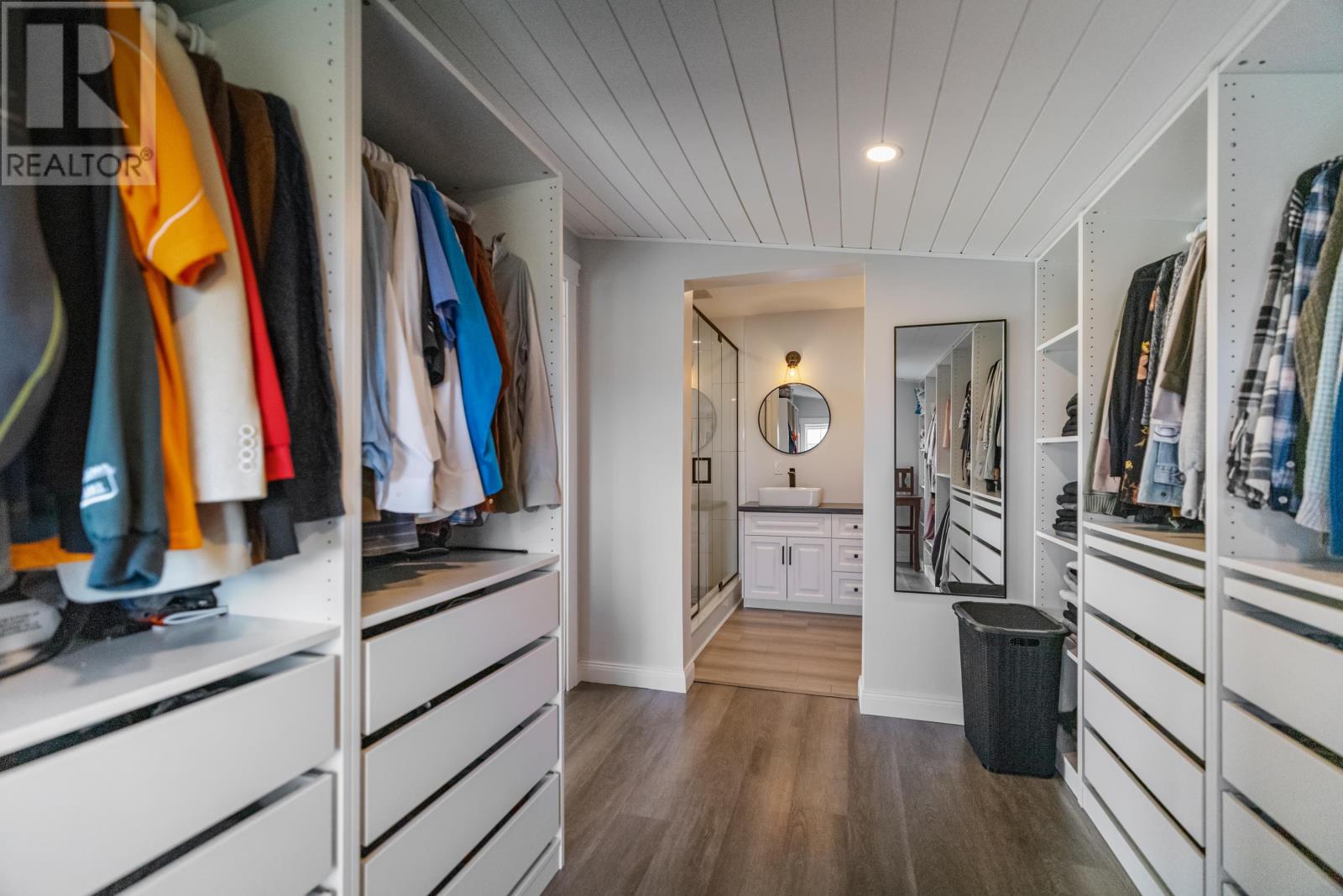 1711 New Glasgow Road